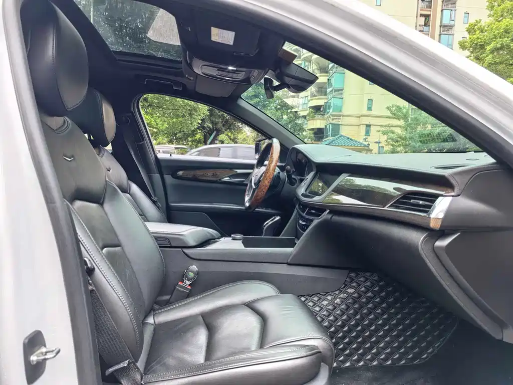 Cadillac CT6 2021 — фото 10