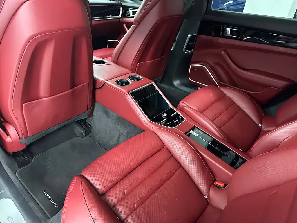 Porsche Panamera 2019 — фото 13