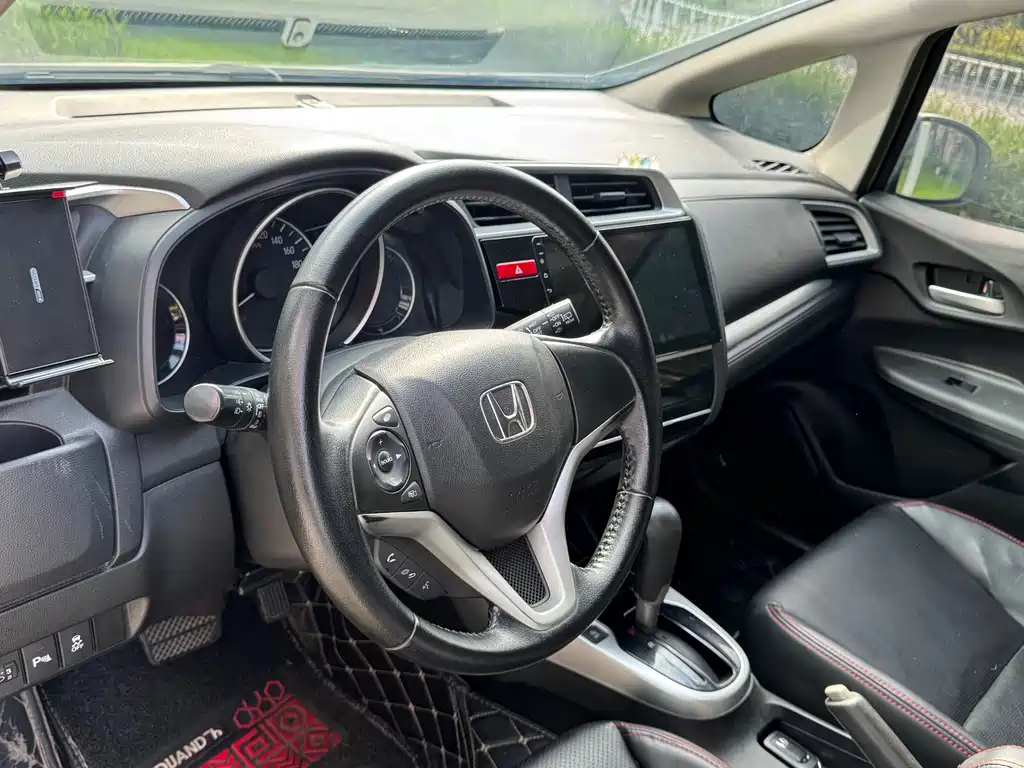 Honda Fit 2014 — фото 11