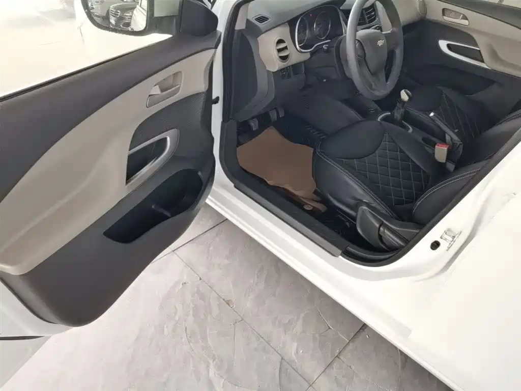 Chevrolet Sail 2015 — фото 16