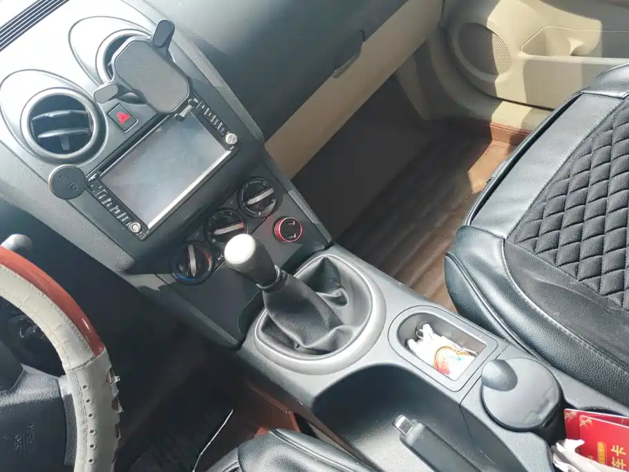 Nissan Qashqai 2015 — фото 16