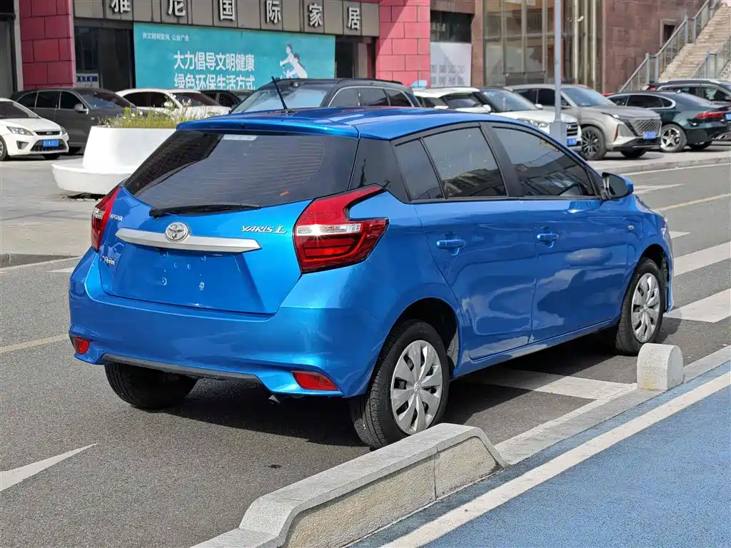 Toyota Yaris L 2019 — фото 15