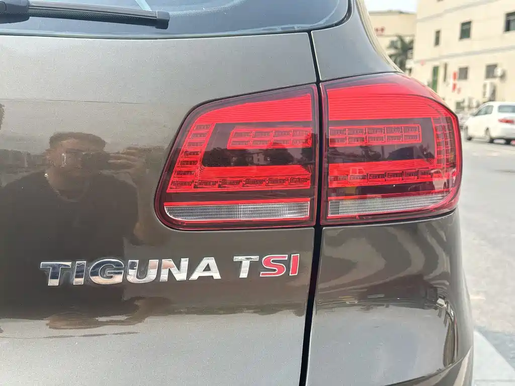 Volkswagen Tiguan 2015 — фото 10
