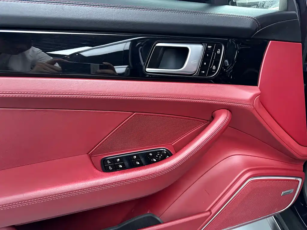 Porsche Panamera 2019 — фото 7