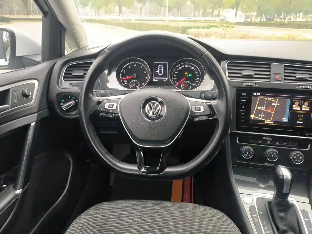 Volkswagen Golf 2020