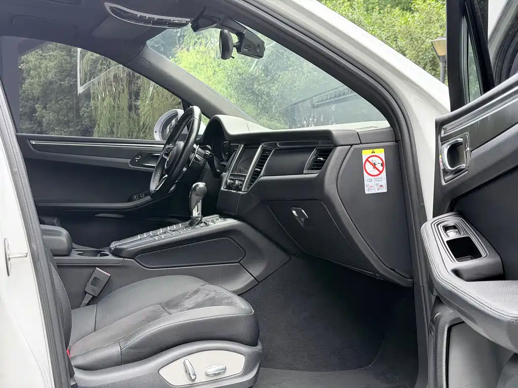 Porsche Macan 2015 — фото 13