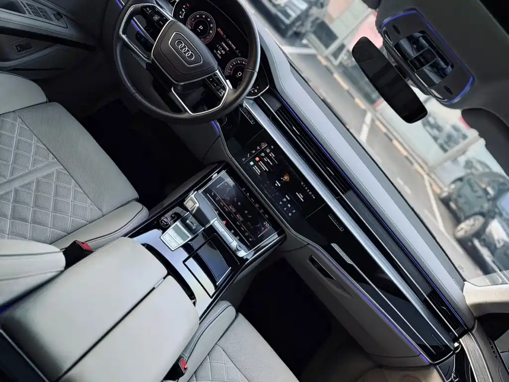 Audi A8 2023 — фото 4
