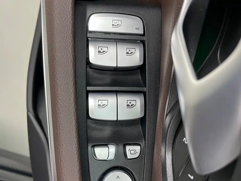 BMW i3 2024 — фото 10