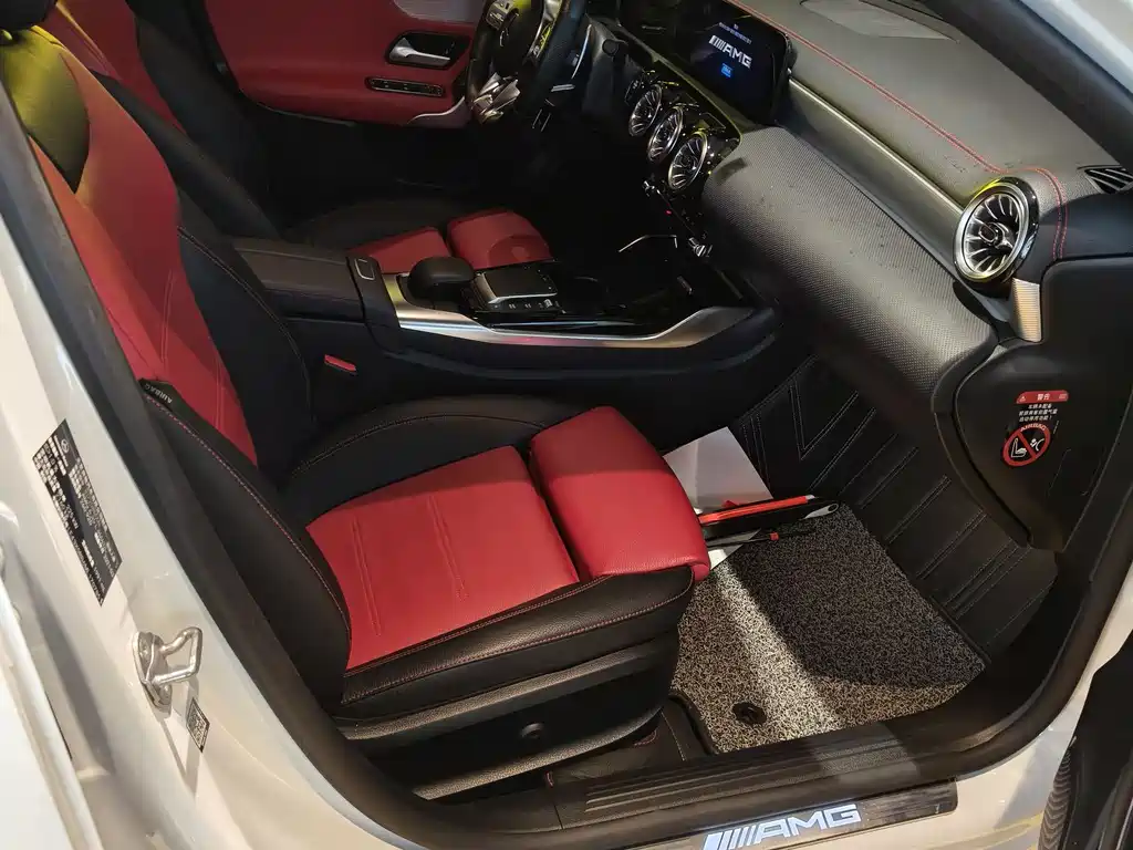Mercedes-Benz A-Class AMG 2021 — фото 14