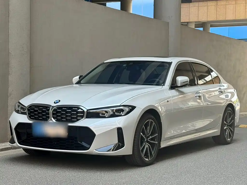 BMW 3 Series 2023 — фото 11