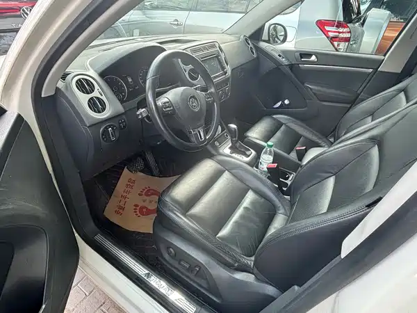 Volkswagen Tiguan 2015