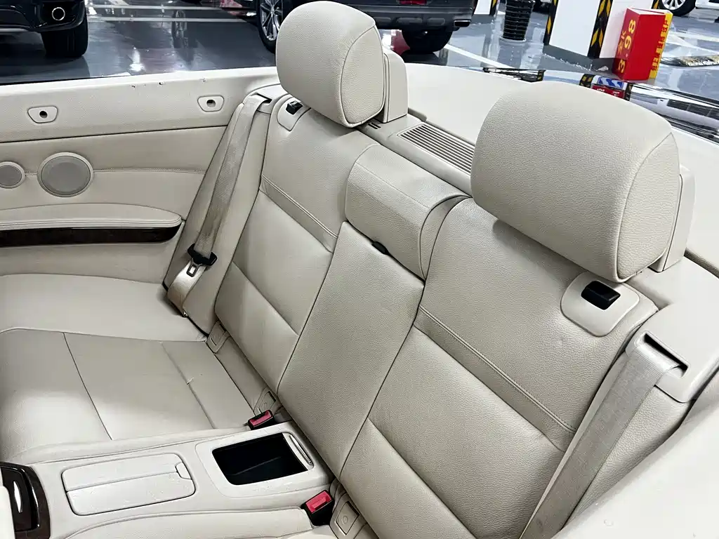 BMW 3 Series 2009