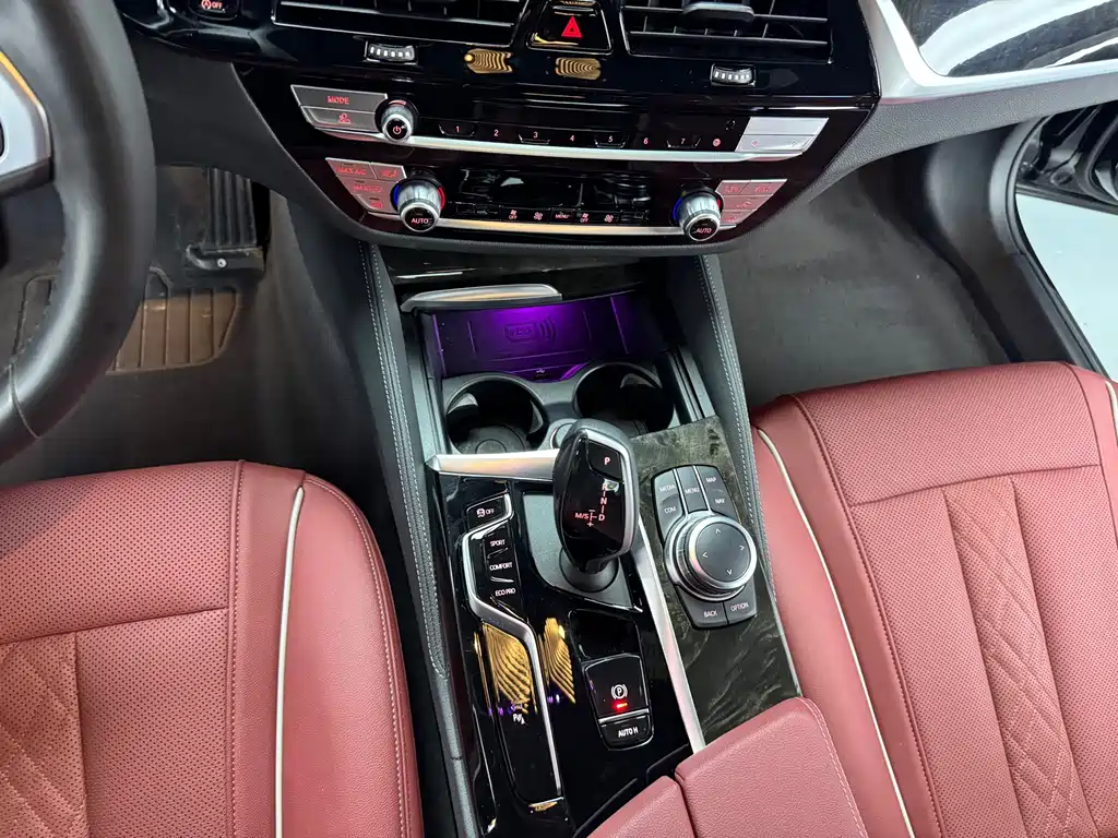 BMW 5 Series 2022 — фото 10