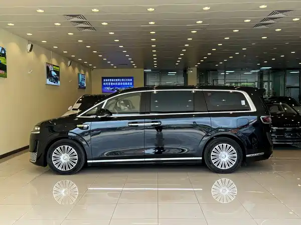 Luxeed V9 2026