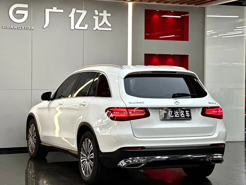 Mercedes-Benz GLC 2016 — фото 15