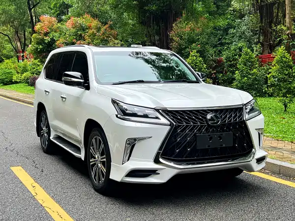 Lexus LX 2019