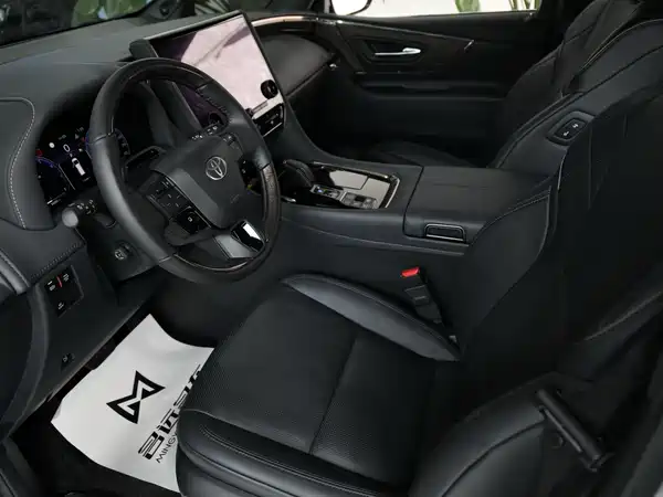 Toyota Alphard 2024