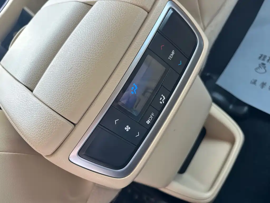 Toyota Highlander 2021 — фото 19