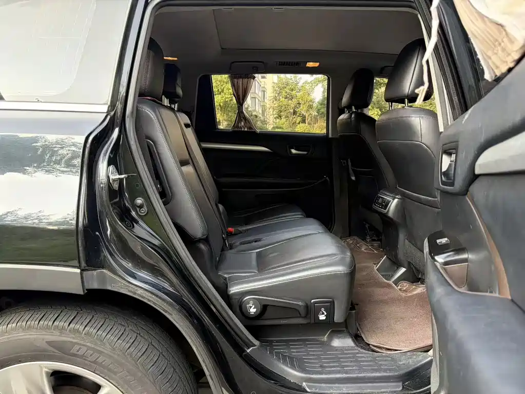Toyota Highlander 2019 — фото 10