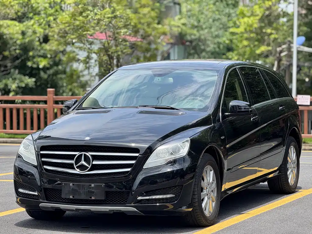Mercedes-Benz R-Class 2017 — фото 1