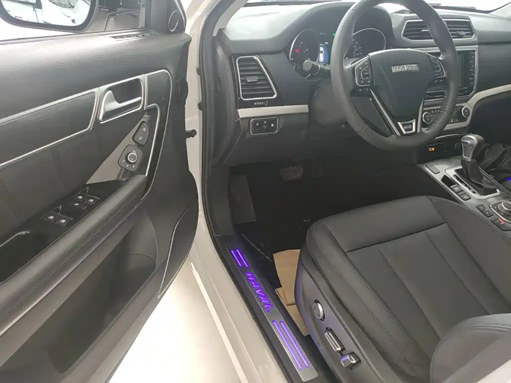 Haval H6 Coupe 2017 — фото 16