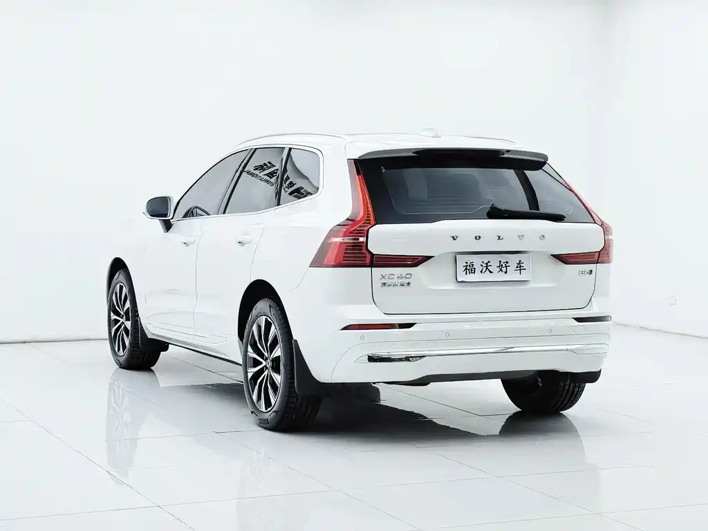 Volvo XC60 2024 — фото 32