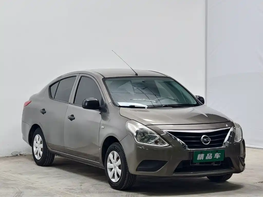 Nissan Sunny 2014 — фото 3