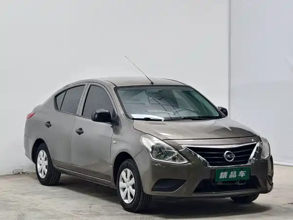 Nissan Sunny 2014