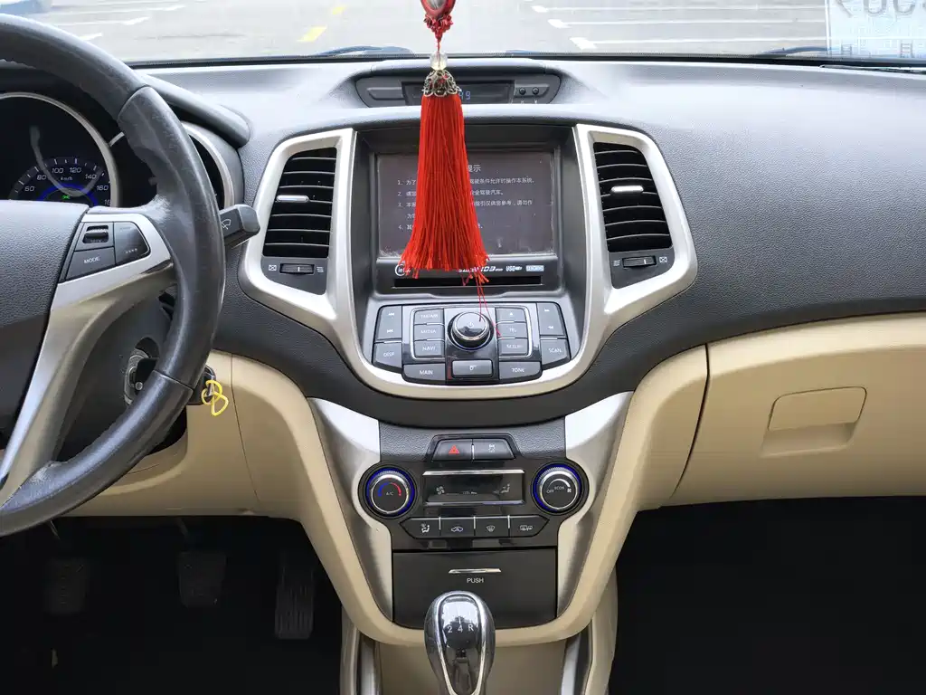 Changan Eado 2015 — фото 11