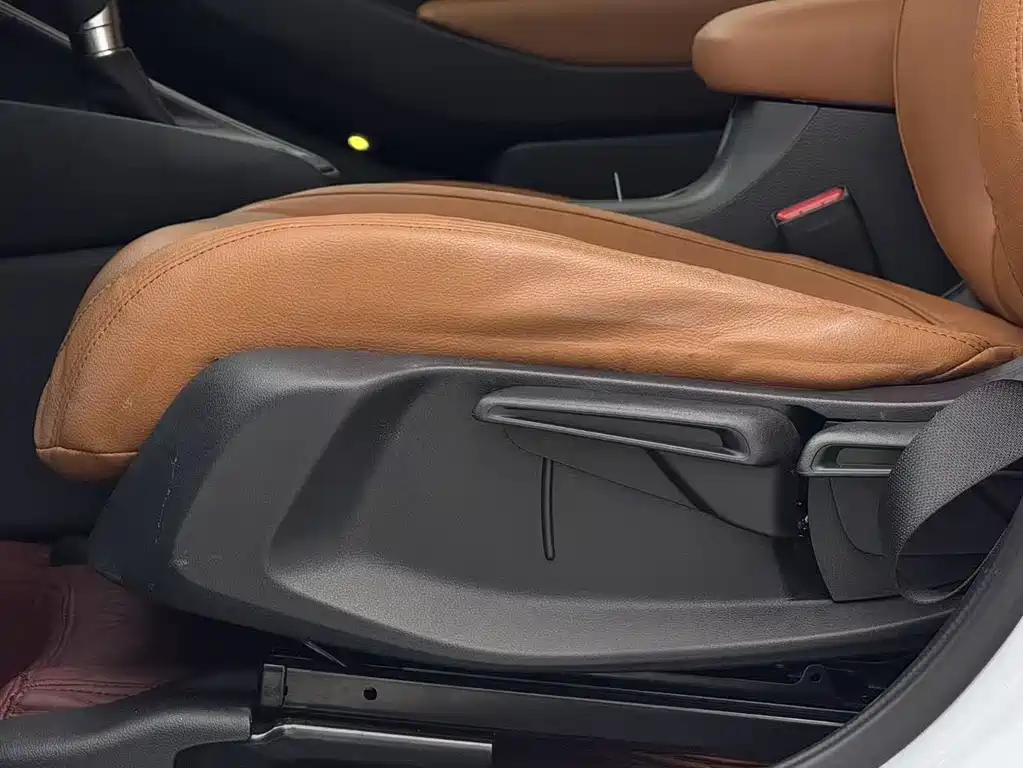 Honda Vezel 2023 — фото 10