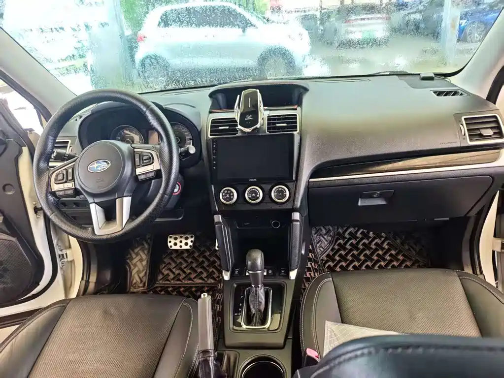 Subaru Forester 2016