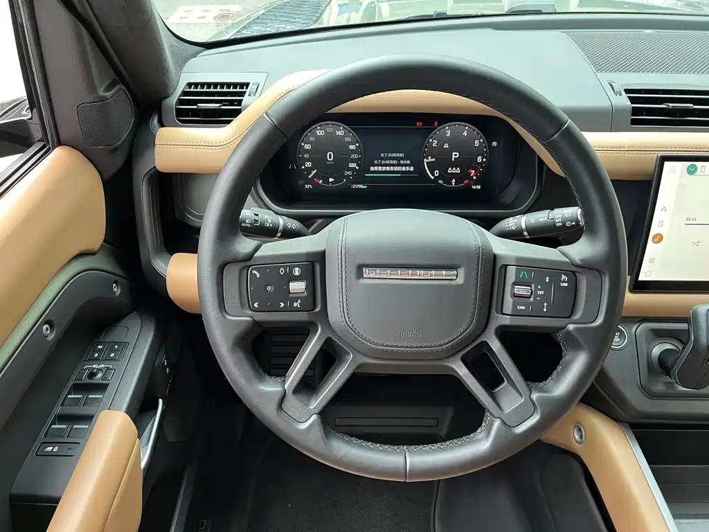 Land Rover Defender 2025 — фото 15