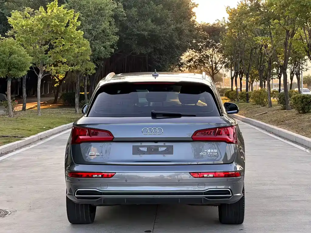 Audi Q5L 2020 — фото 3