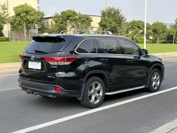 Toyota Highlander 2019