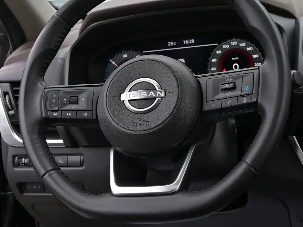 Nissan X-Trail 2023 — фото 10
