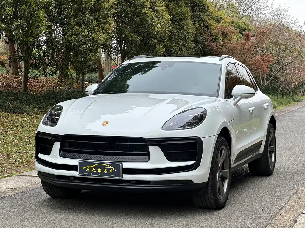Porsche Macan 2025 — фото 1