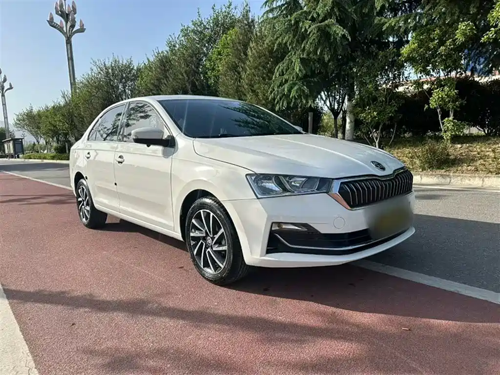 Skoda Rapid 2020 — фото 7