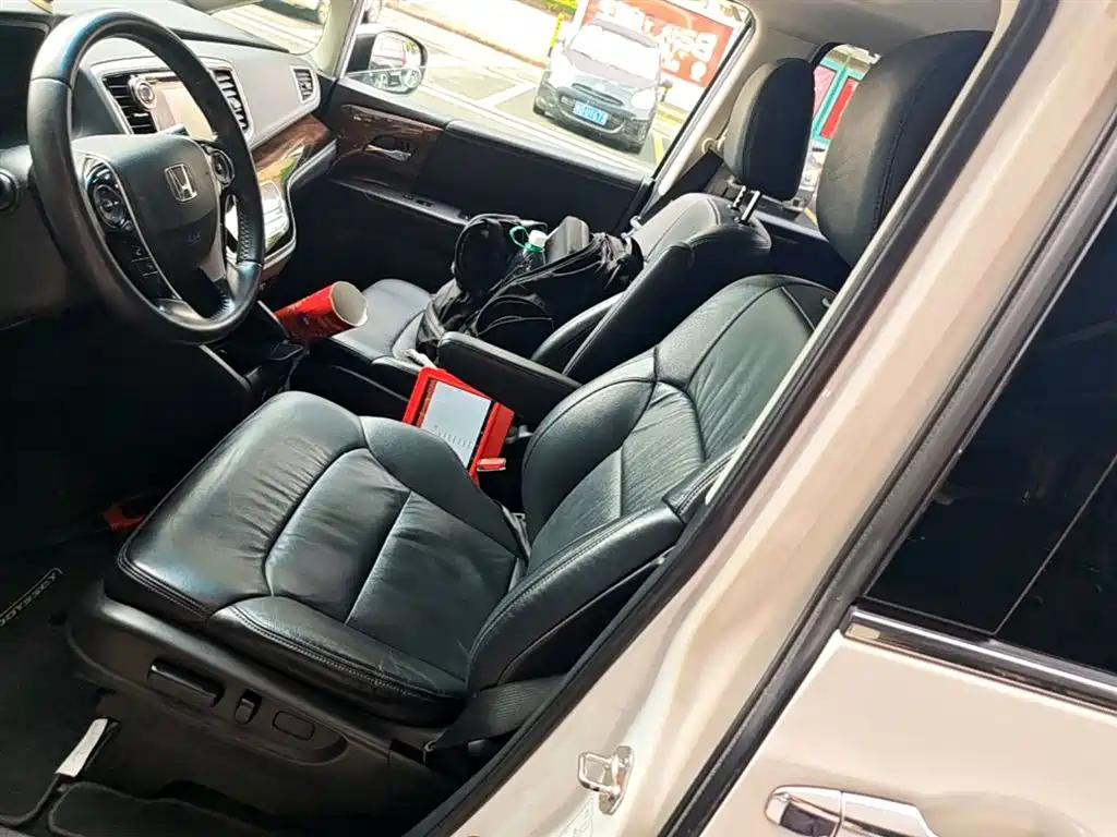 Honda Odyssey 2016 — фото 15