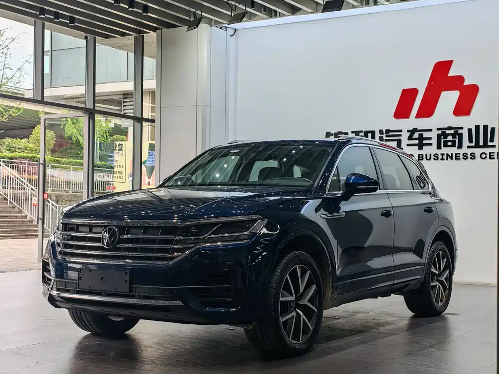 Volkswagen Touareg 2020 — фото 1