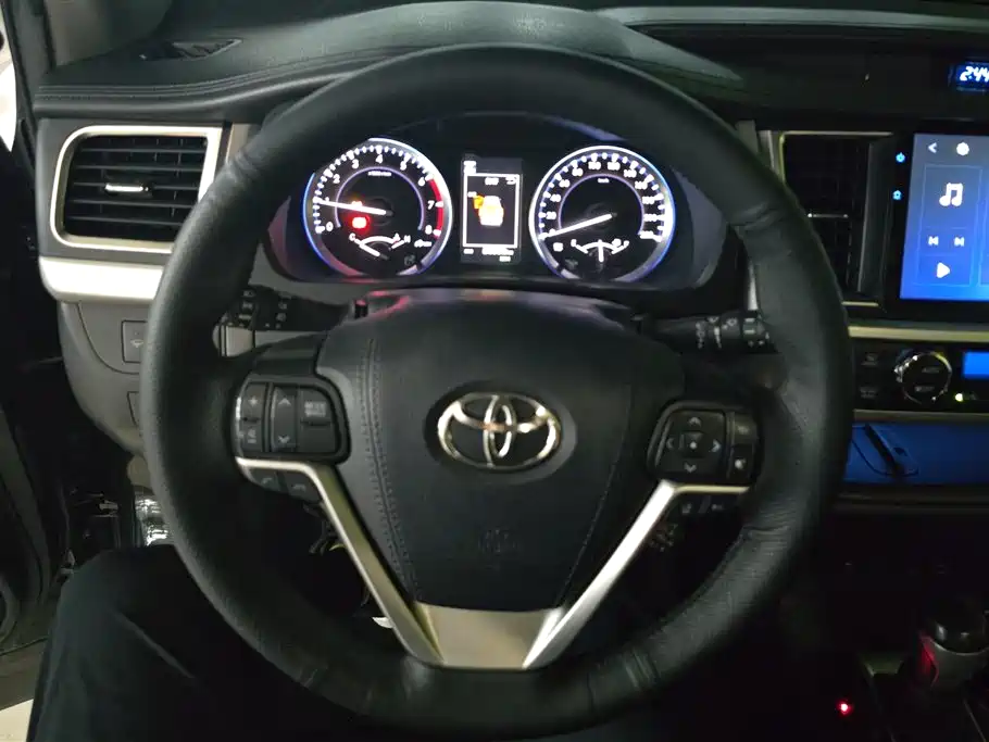 Toyota Highlander 2020 — фото 15