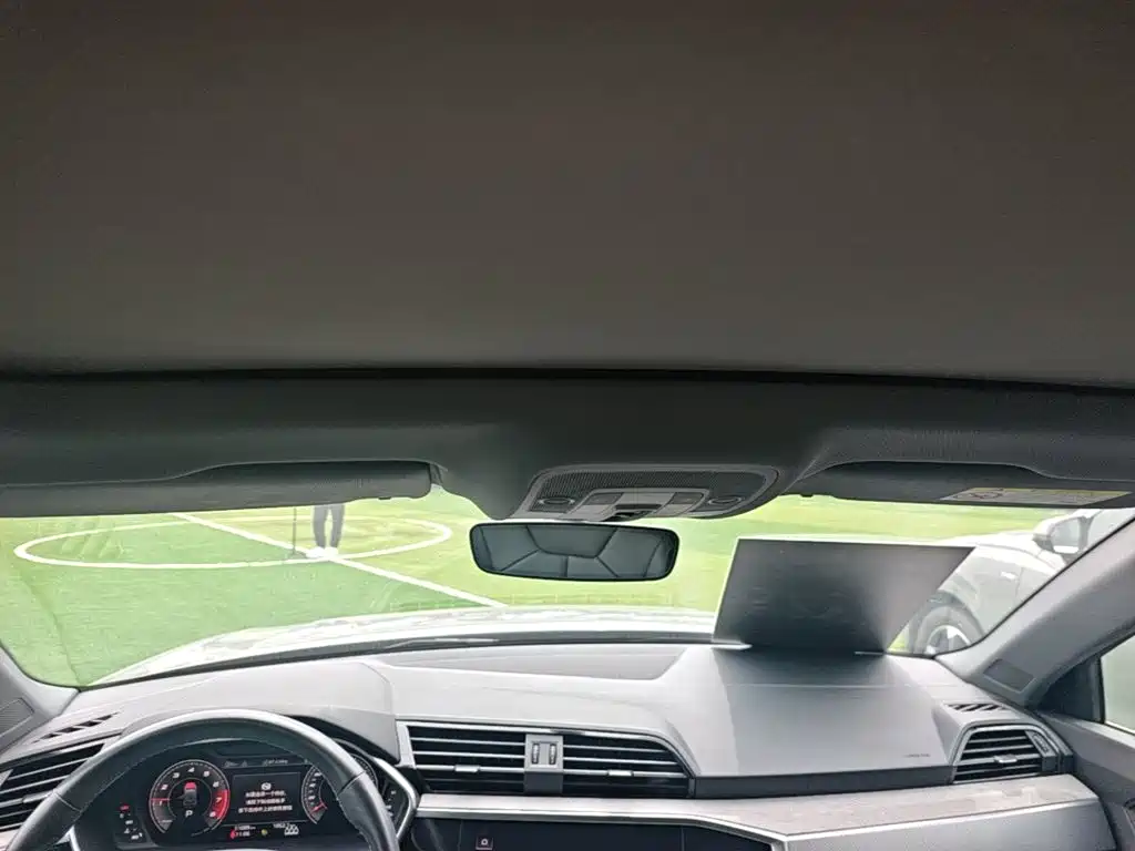 Audi Q3 2023 — фото 25