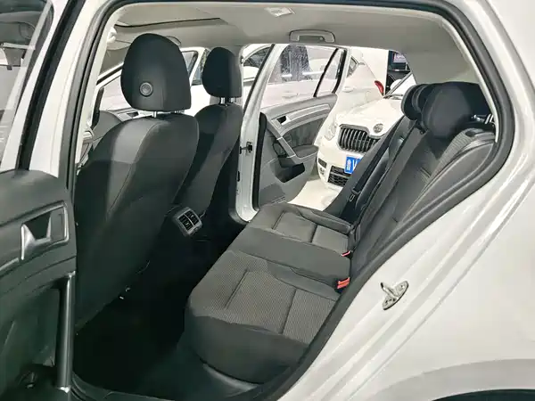 Volkswagen Golf 2016