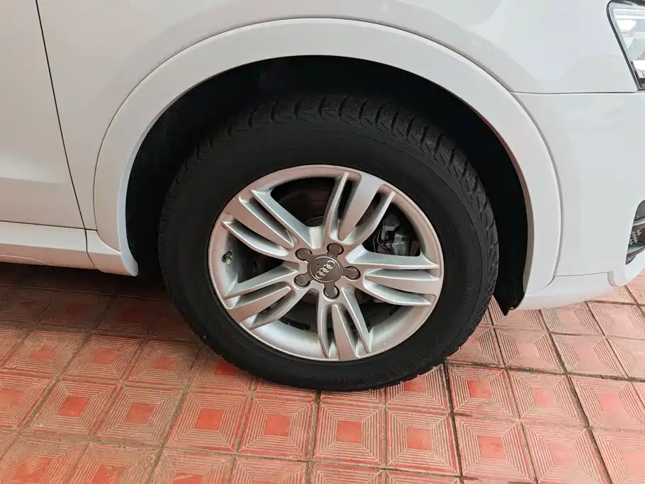 Audi Q3 2015