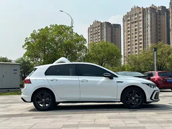 Volkswagen Golf 2023