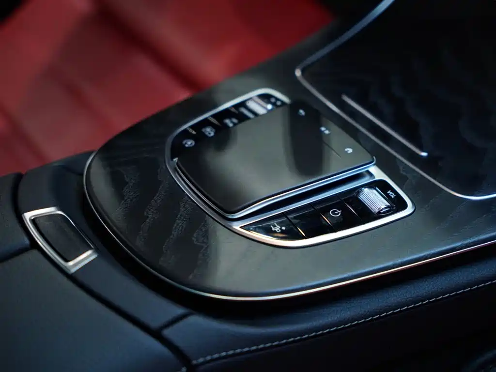 Mercedes-Benz E-Class 2024 — фото 40