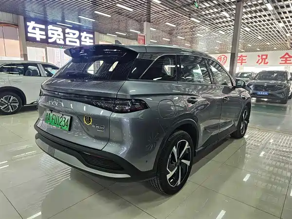 BYD Sealion 05 DM-i 2025