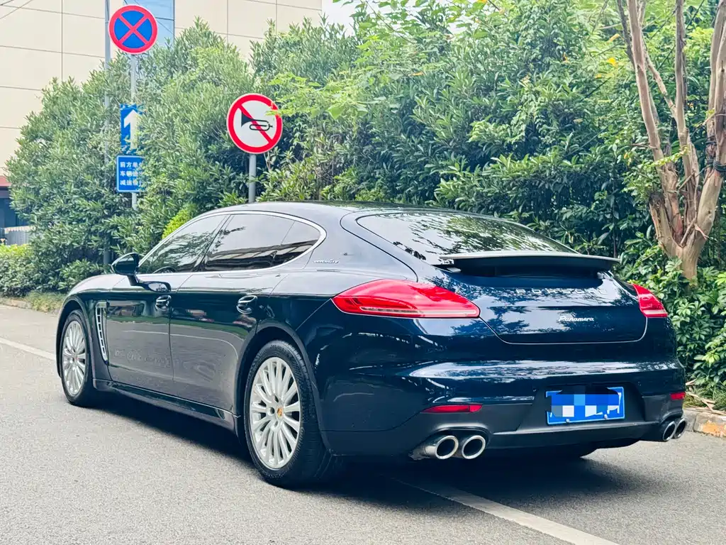 Porsche Panamera 2016 — фото 15