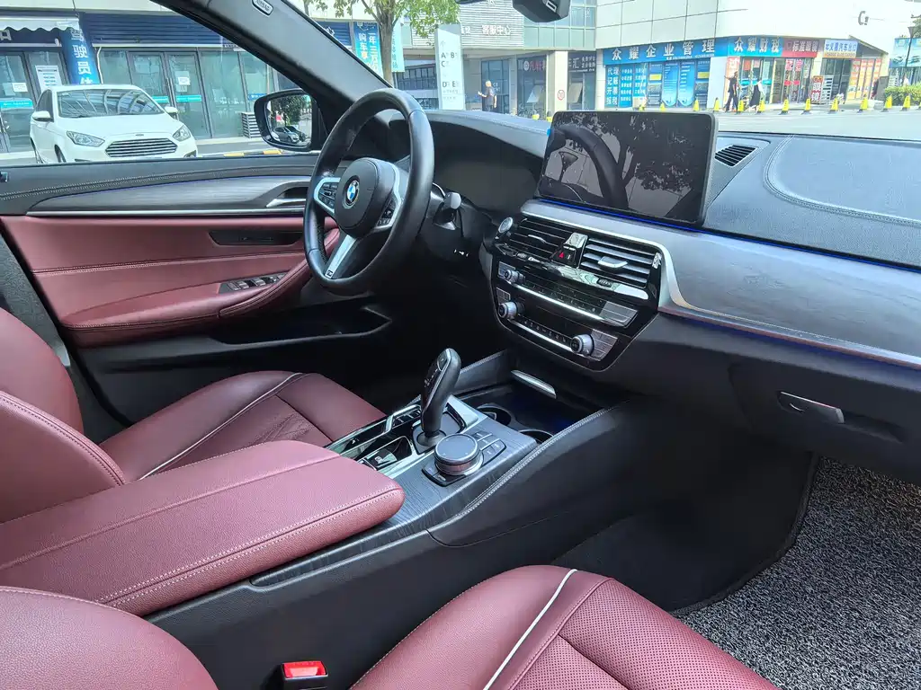BMW 5 Series 2020