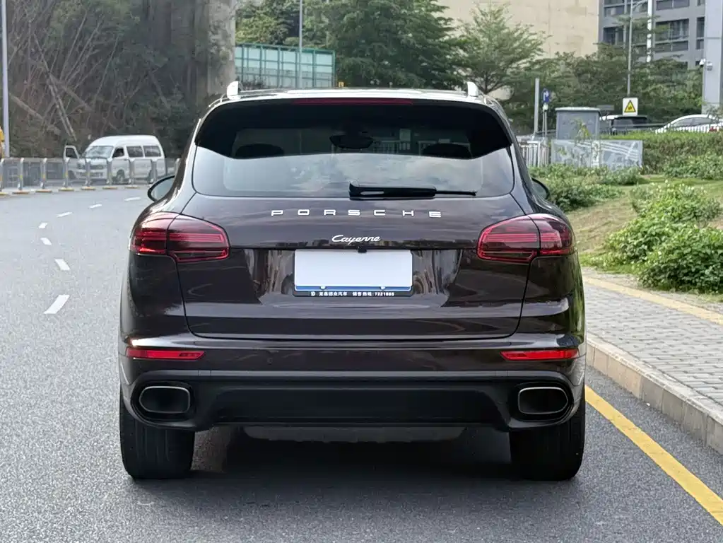 Porsche Cayenne 2016 — фото 8