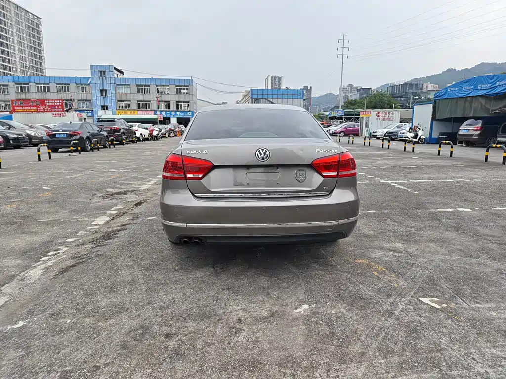 Volkswagen Passat 2013